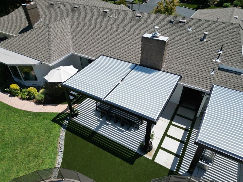Courtney Residence gallery photo 2